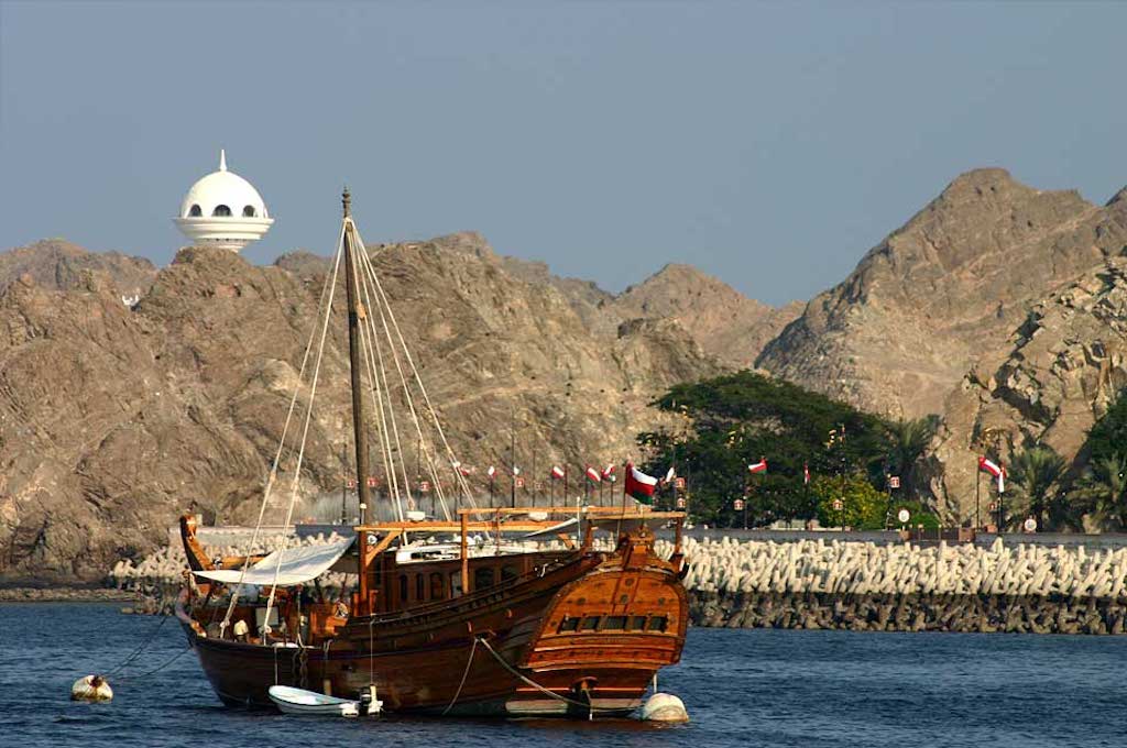 Oman-Dhow Dhow cruise